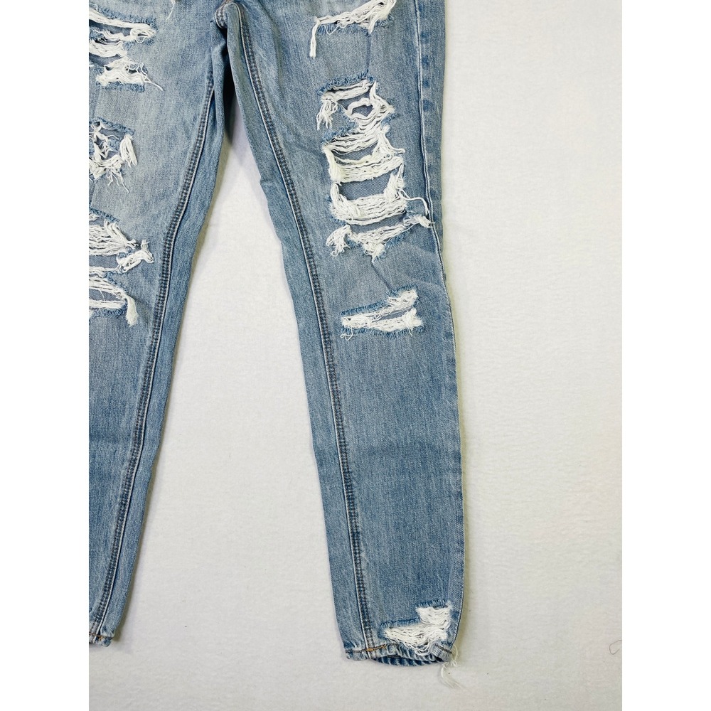American Eagle Tomgirl Jeans Womens 00 Light Wash Distressed Button Fly Denim - Picture 5 of 12
